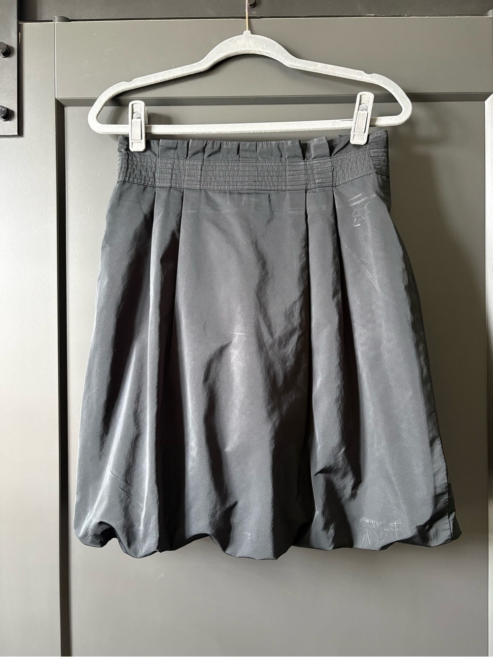 Peserico Black A-Line Satin Bubble Skirt - Picture 3 of 10